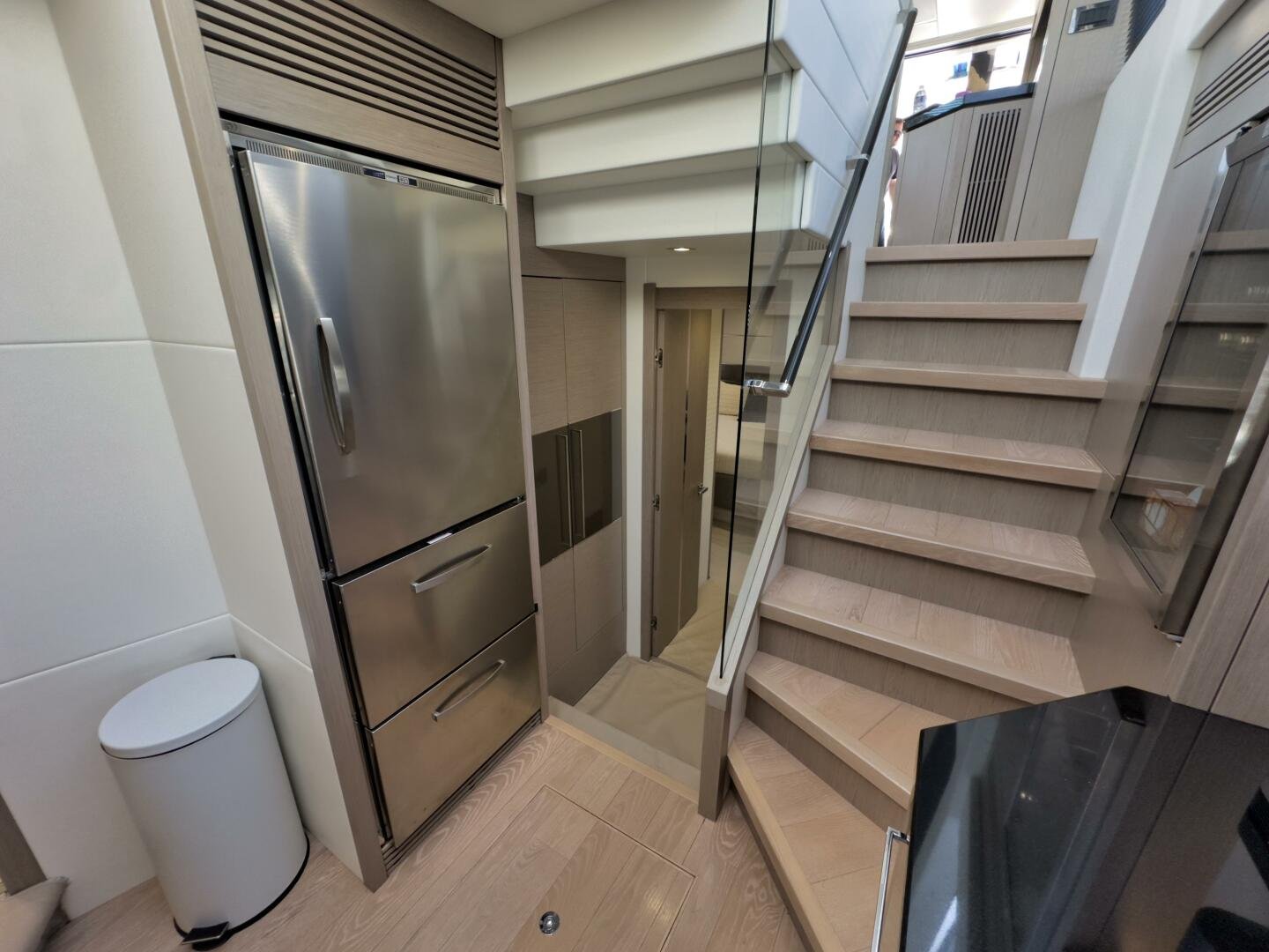 2020 Sunseeker 74 Sport Yacht