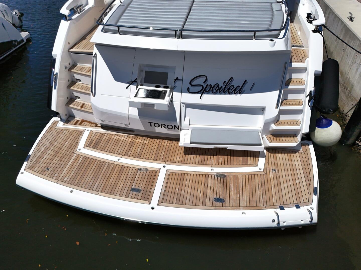 2020 Sunseeker 74 Sport Yacht