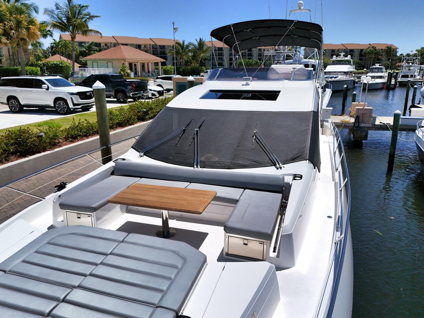 2020 Sunseeker 74 Sport Yacht