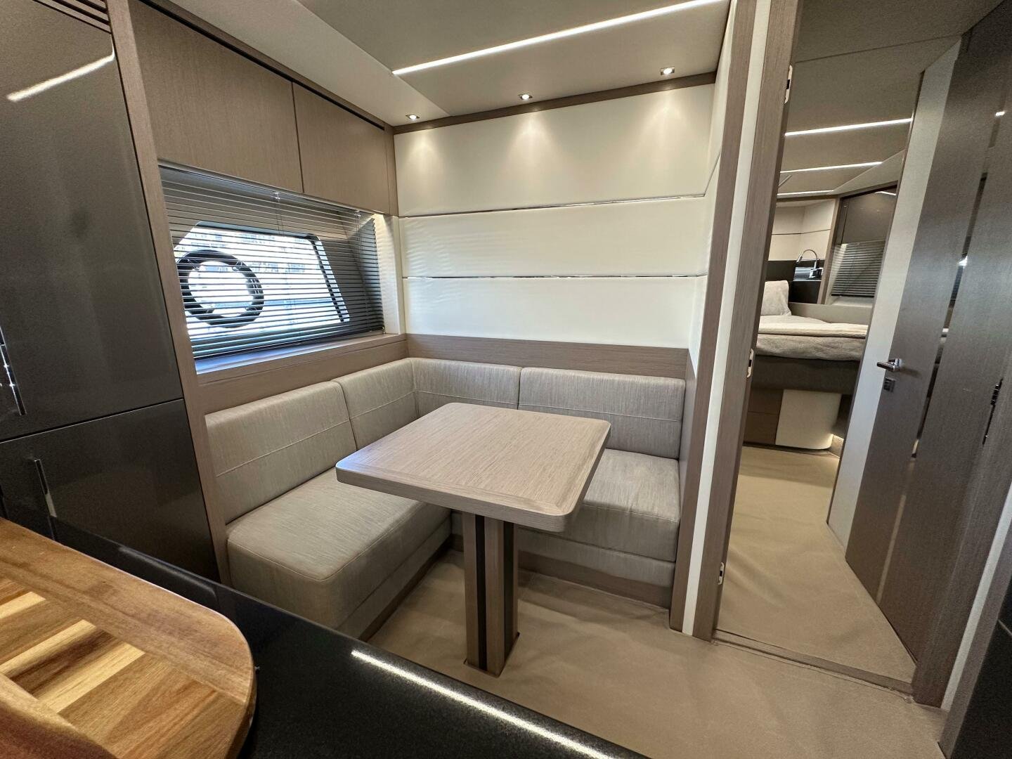 2020 Sunseeker 74 Sport Yacht