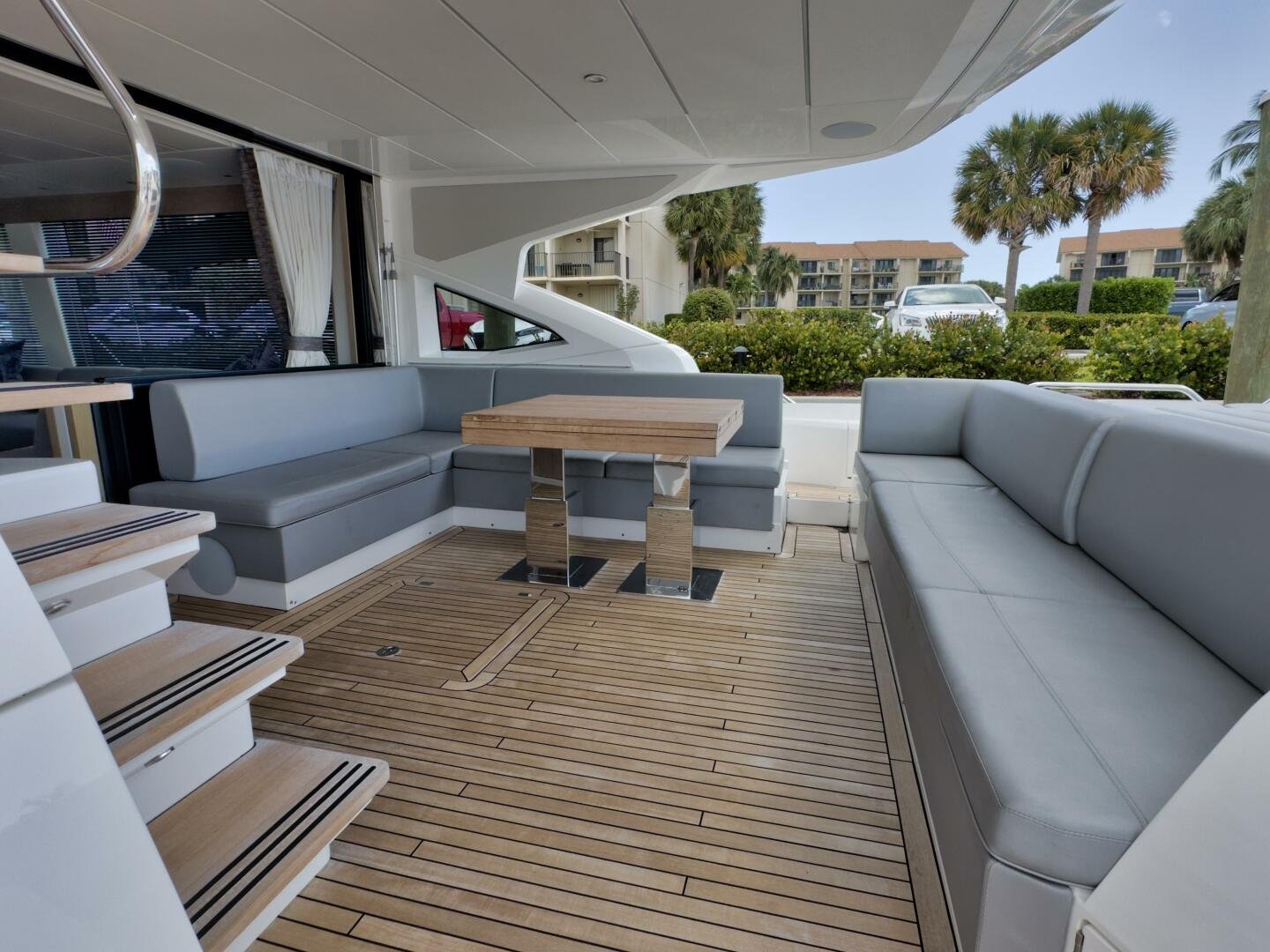 2020 Sunseeker 74 Sport Yacht