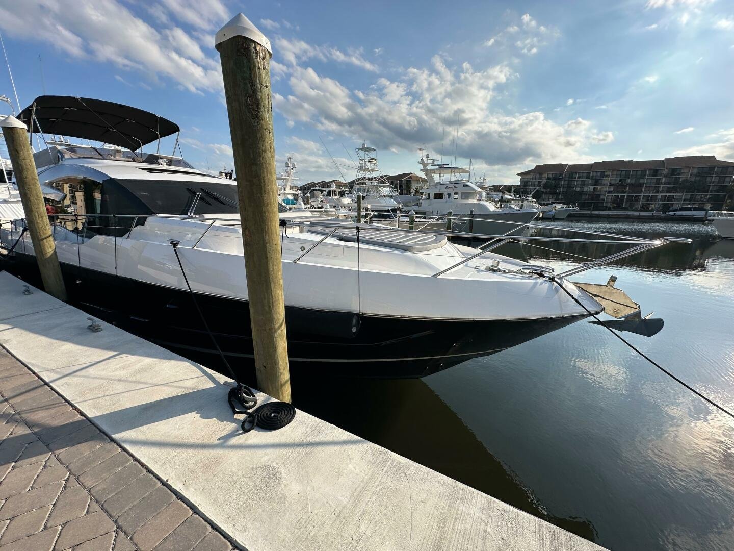 2020 Sunseeker 74 Sport Yacht