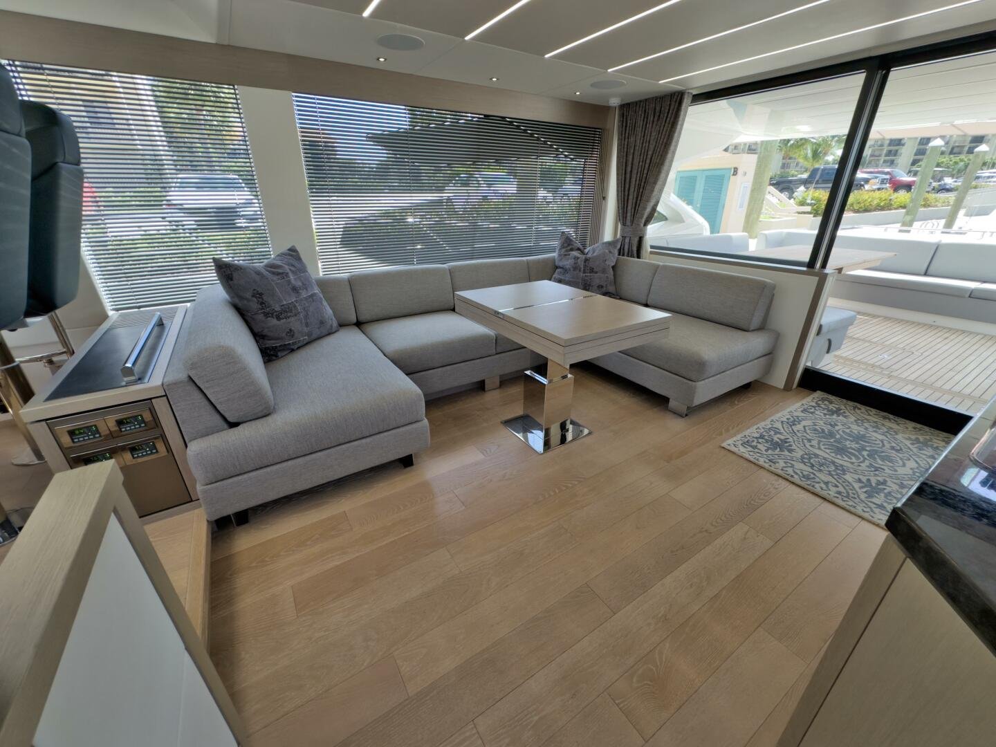 2020 Sunseeker 74 Sport Yacht