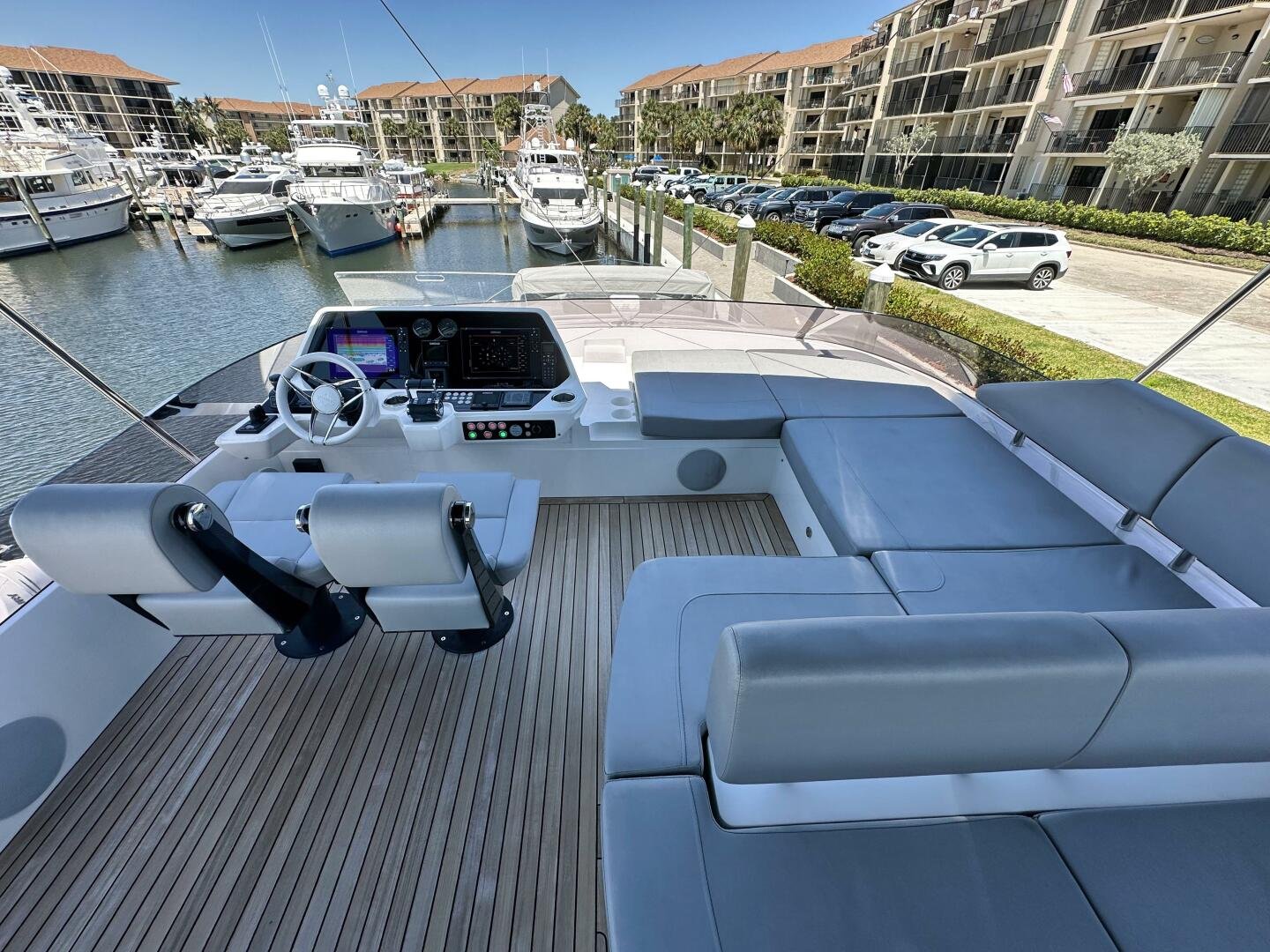 2020 Sunseeker 74 Sport Yacht