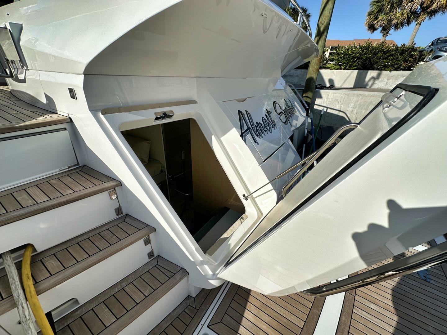 2020 Sunseeker 74 Sport Yacht