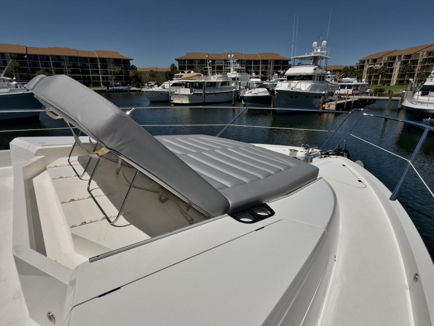 2020 Sunseeker 74 Sport Yacht