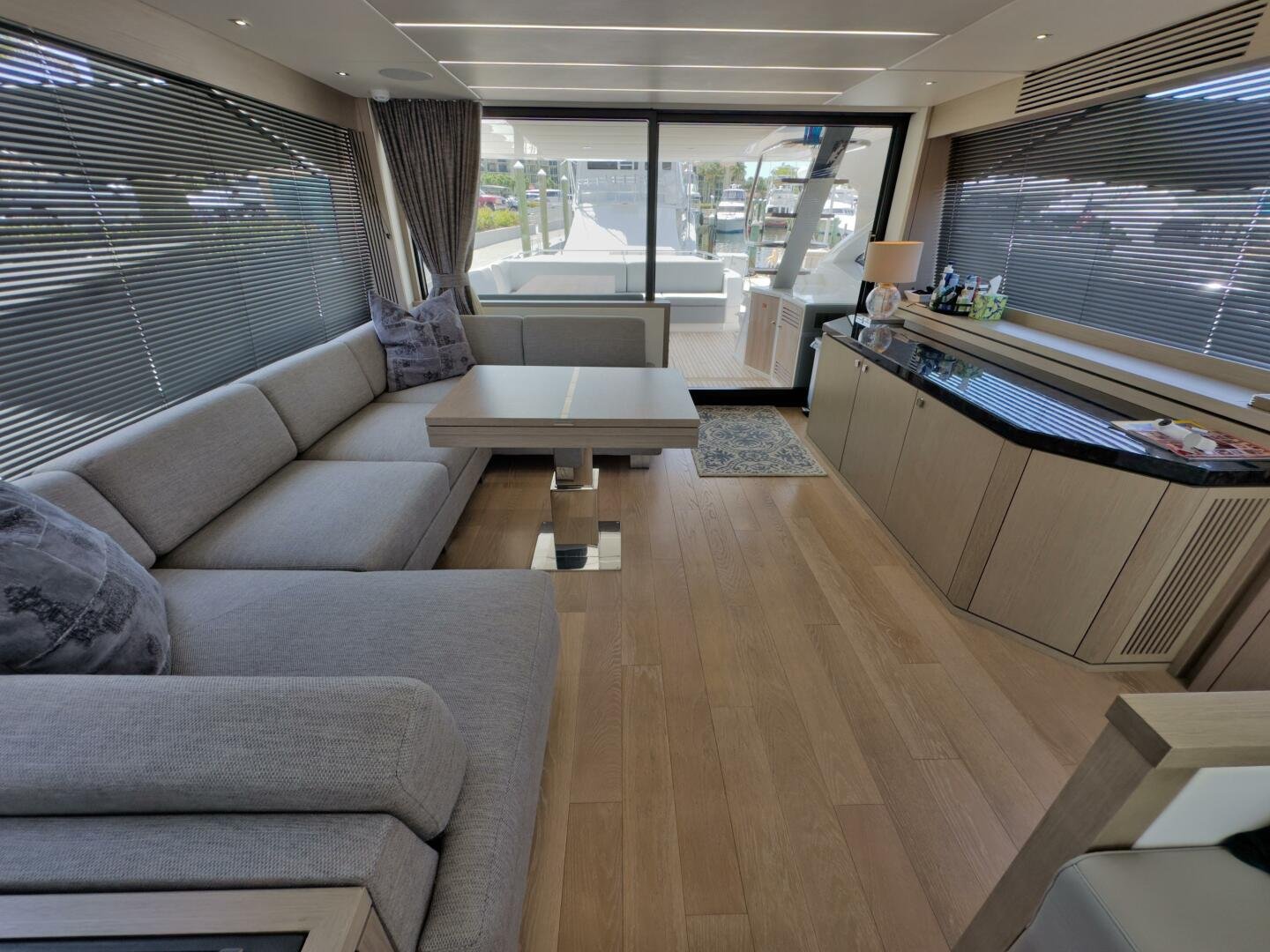 2020 Sunseeker 74 Sport Yacht