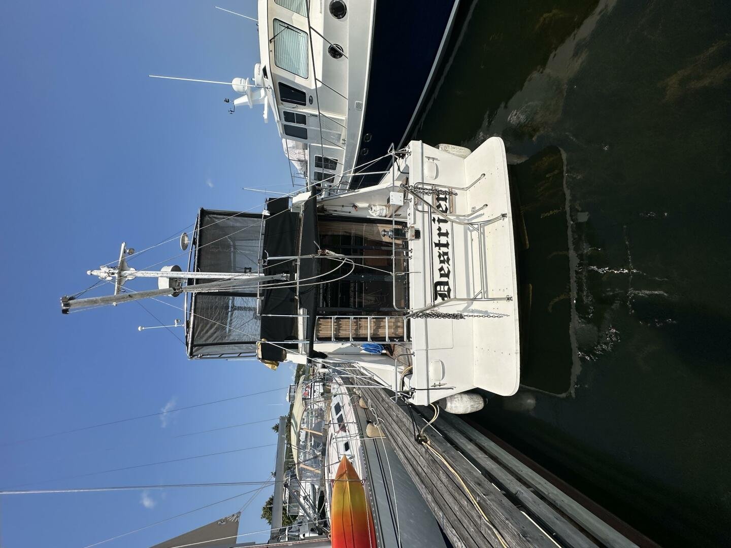 1987 Canoe Cove 42 Flybridge