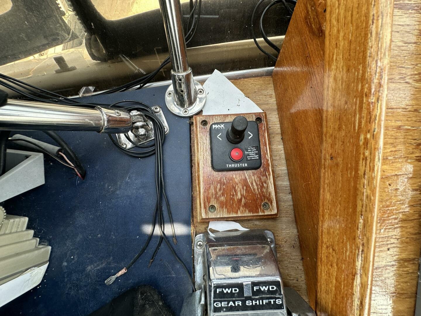 1987 Canoe Cove 42 Flybridge