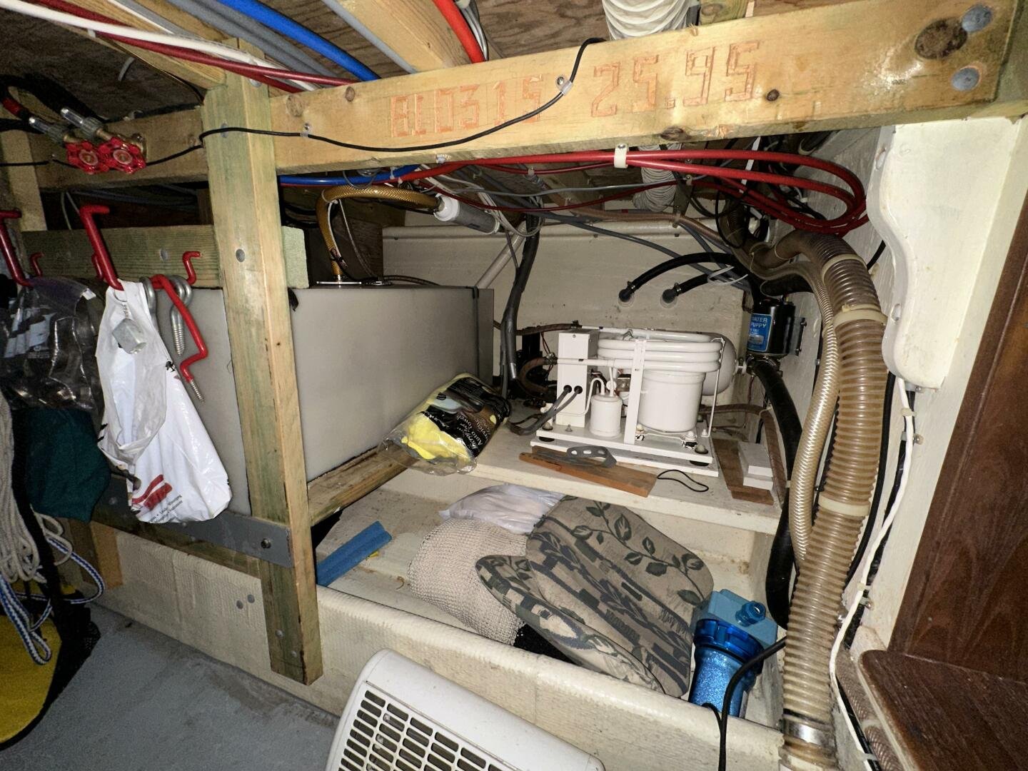 1987 Canoe Cove 42 Flybridge