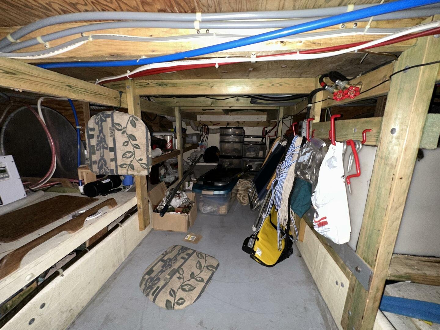 1987 Canoe Cove 42 Flybridge