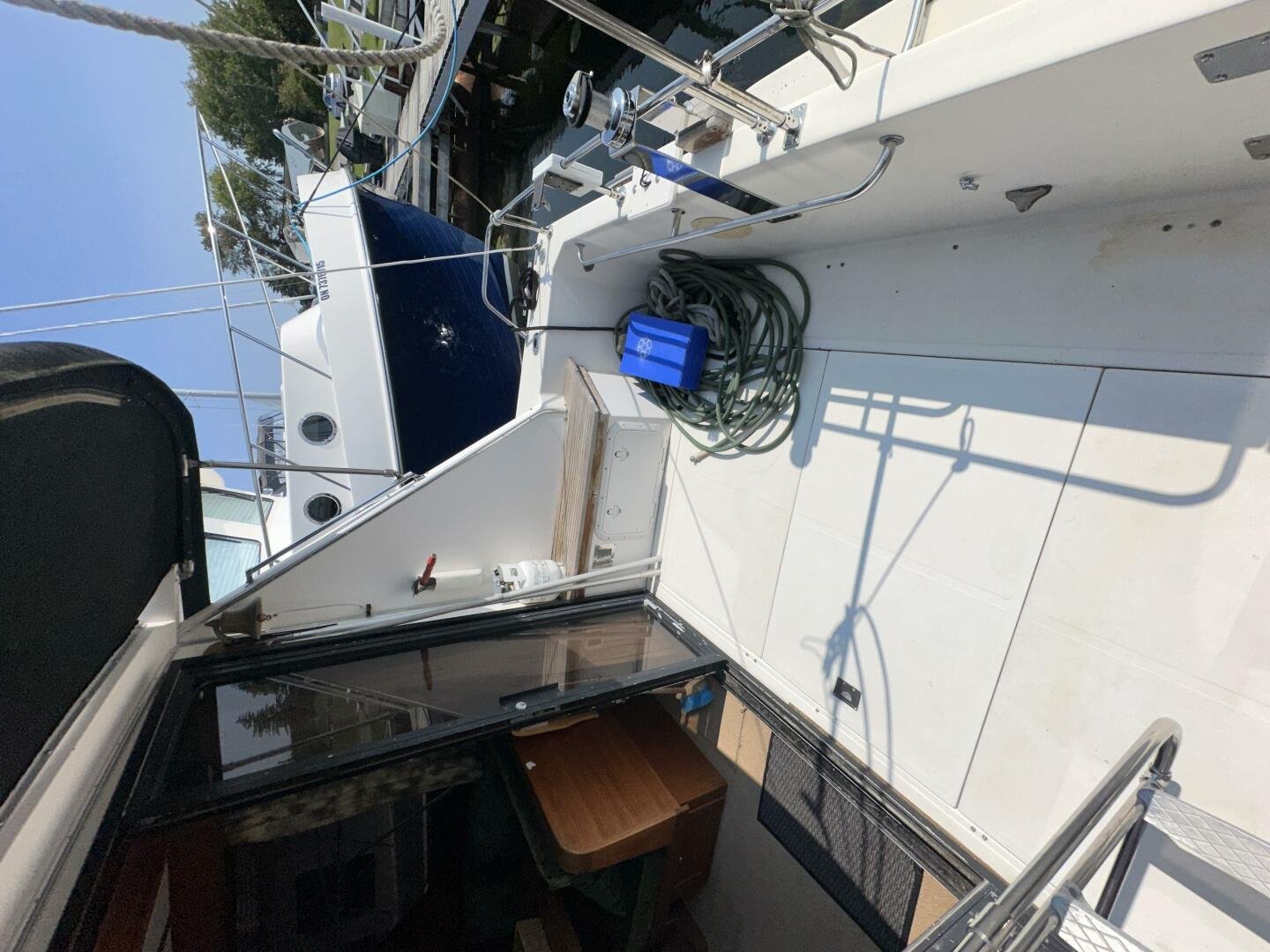 1987 Canoe Cove 42 Flybridge