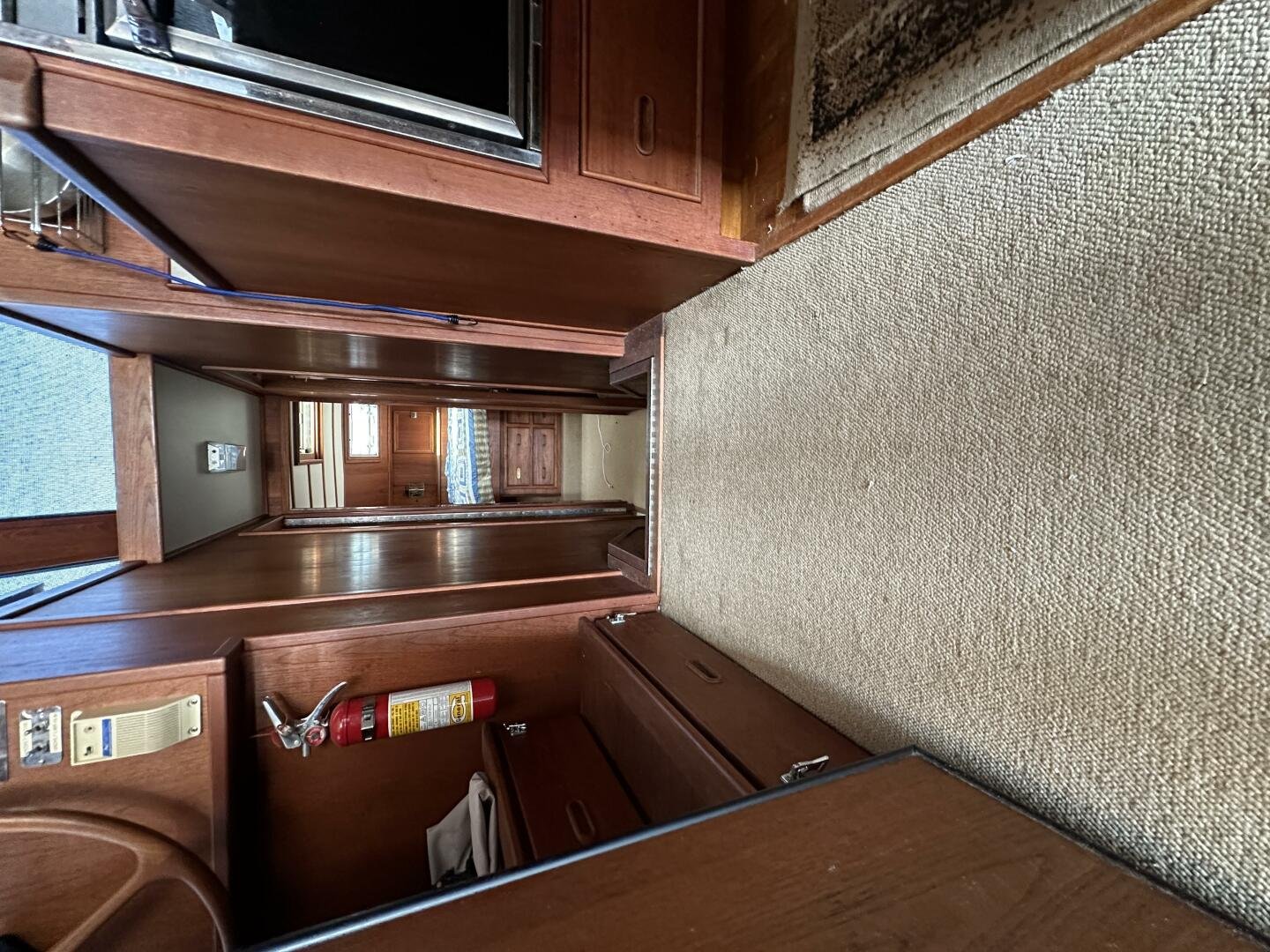 1987 Canoe Cove 42 Flybridge