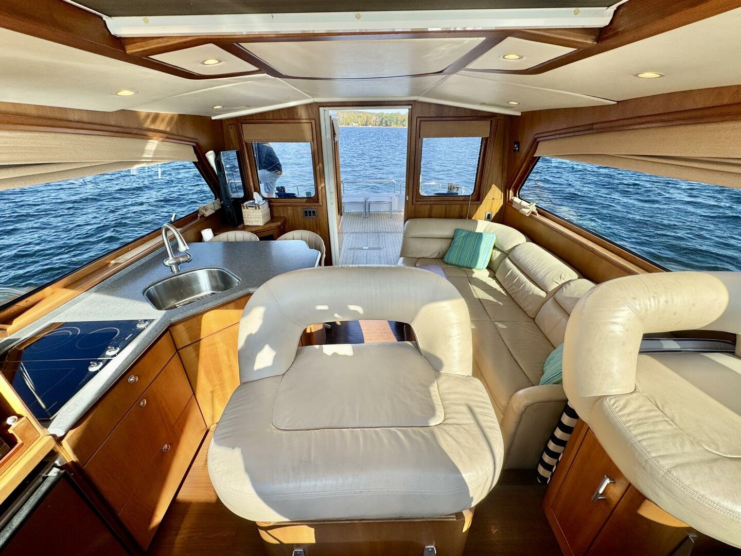 2003 Dovercraft 42 PH Coupe