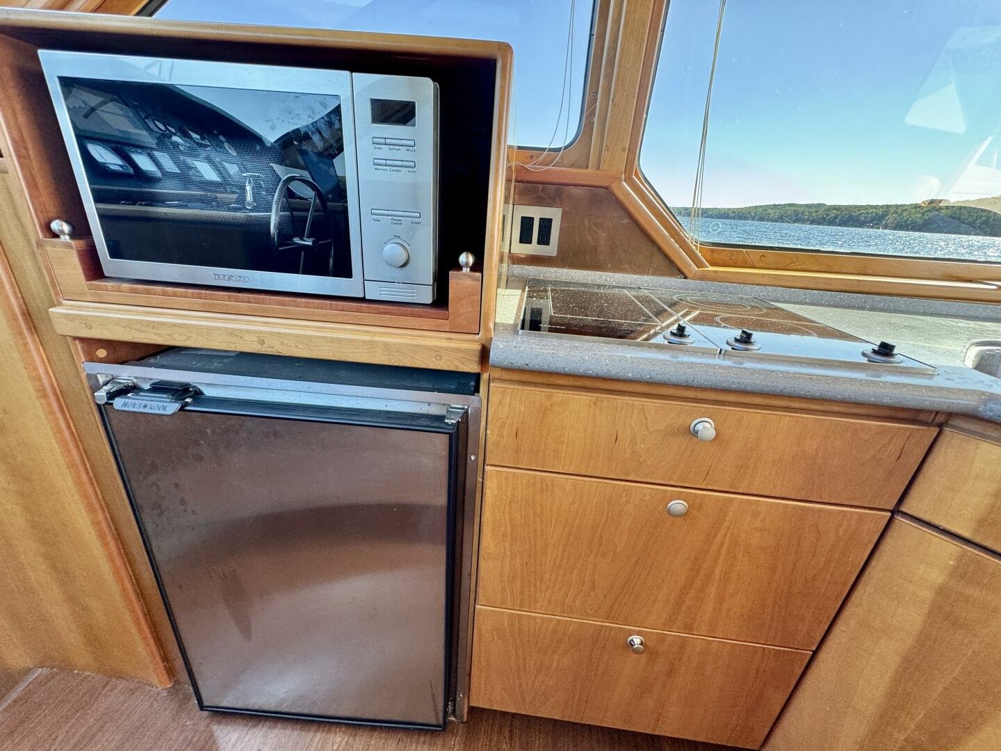 2003 Dovercraft 42 PH Coupe