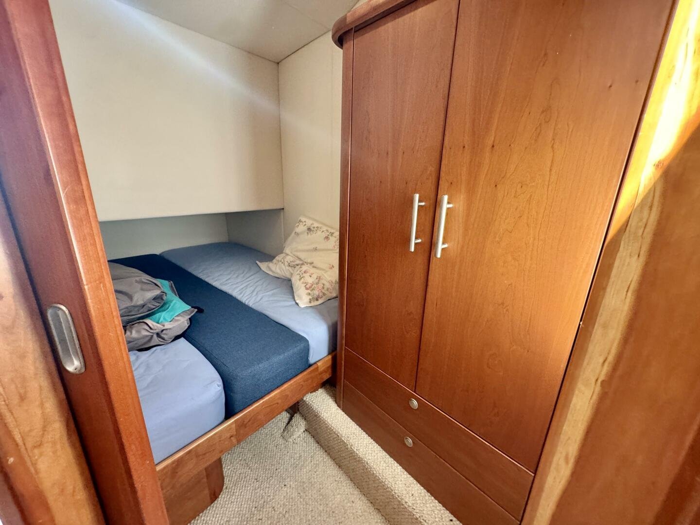 2003 Dovercraft 42 PH Coupe