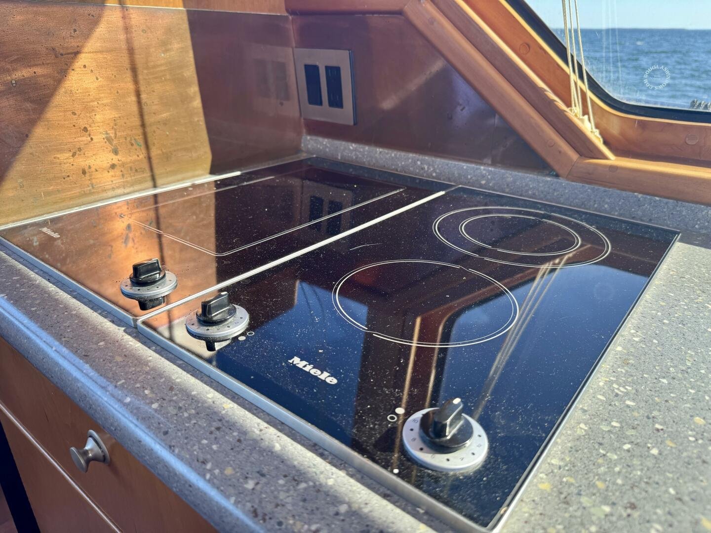 2003 Dovercraft 42 PH Coupe