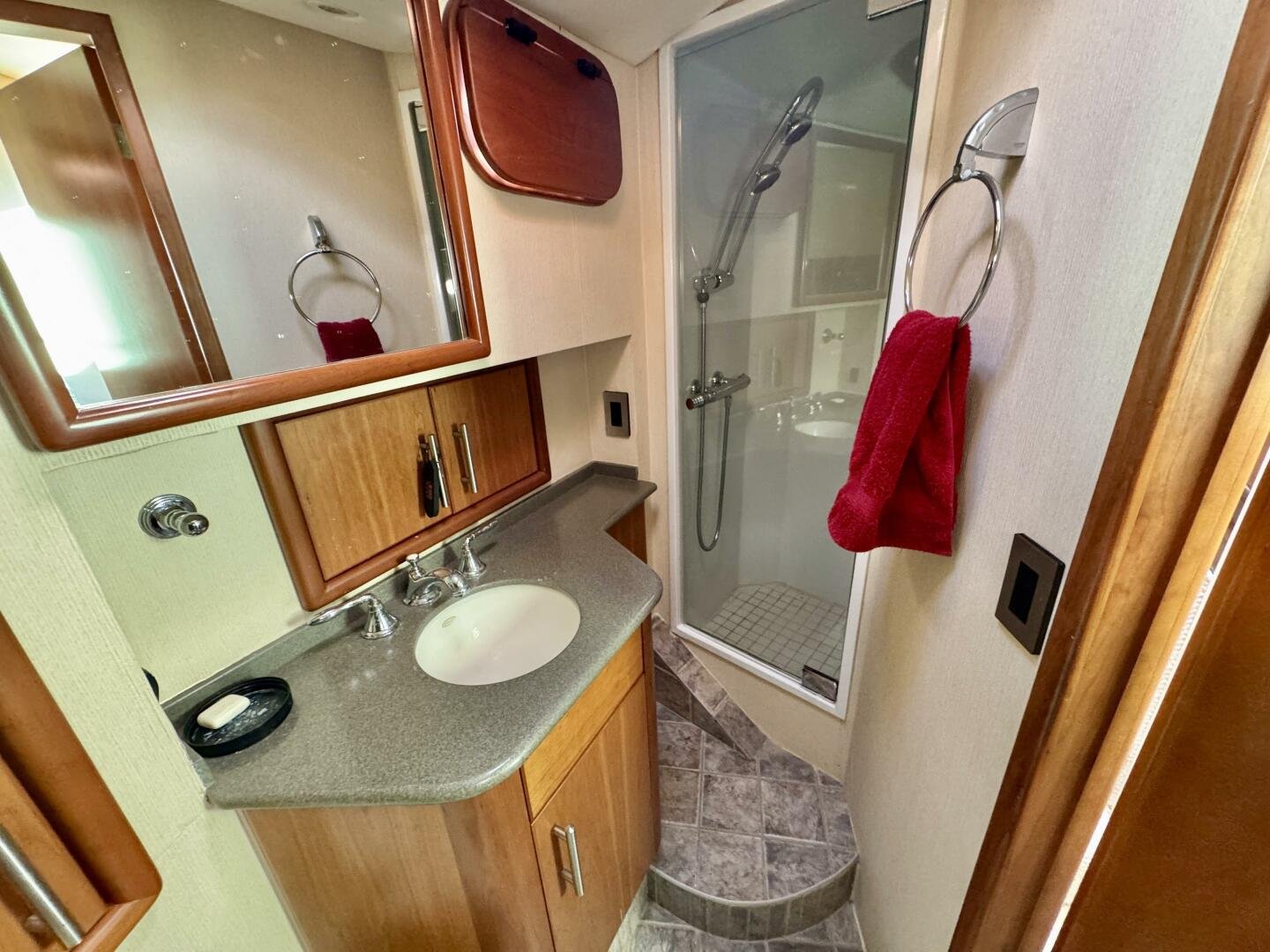 2003 Dovercraft 42 PH Coupe