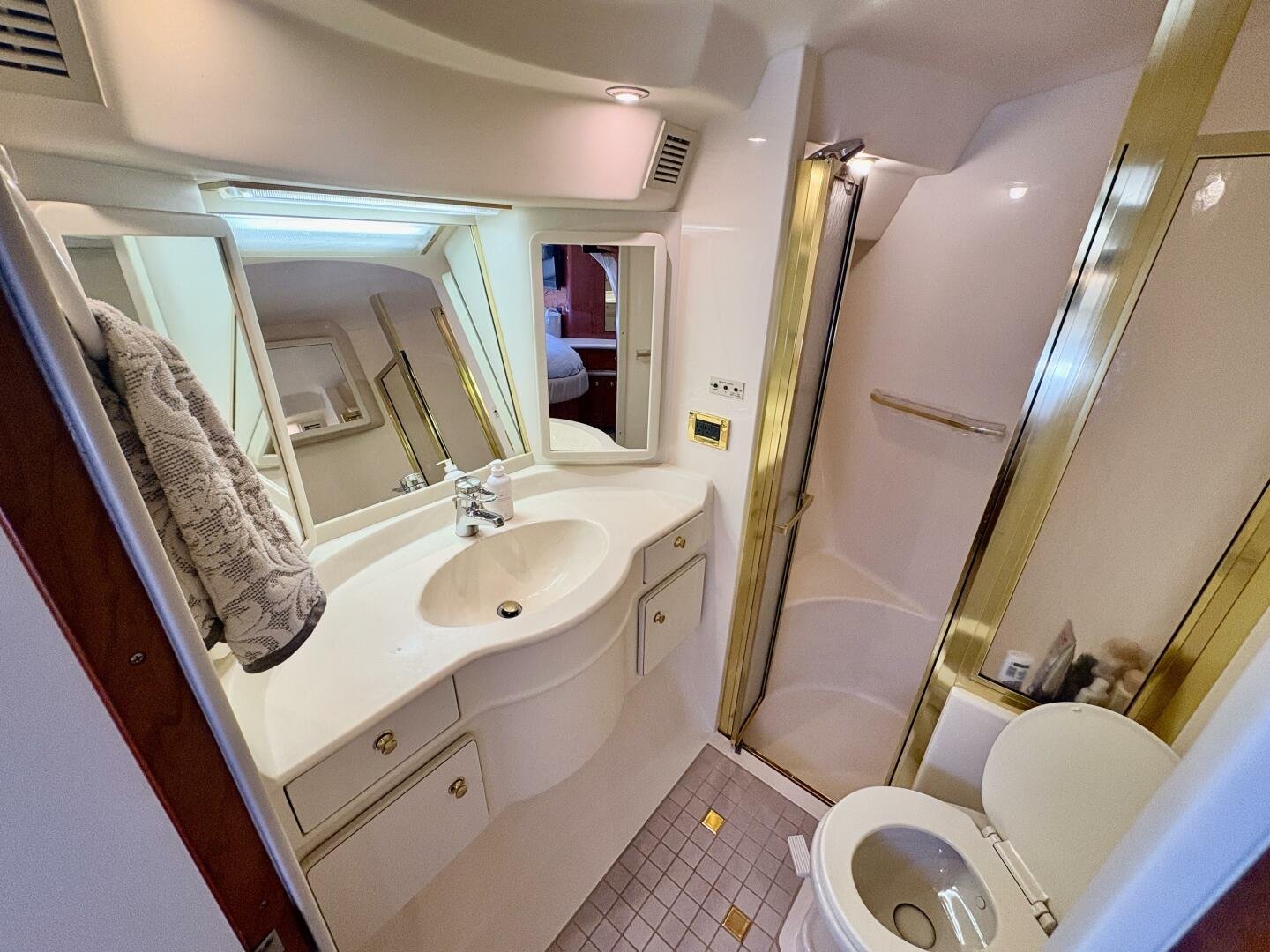 1998 Sea Ray 500 Sundancer