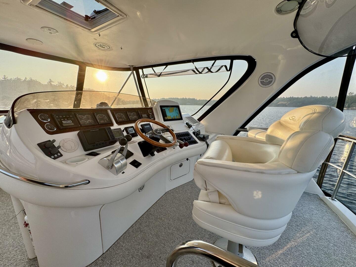 2001 Sea Ray 480 Sedan Bridge