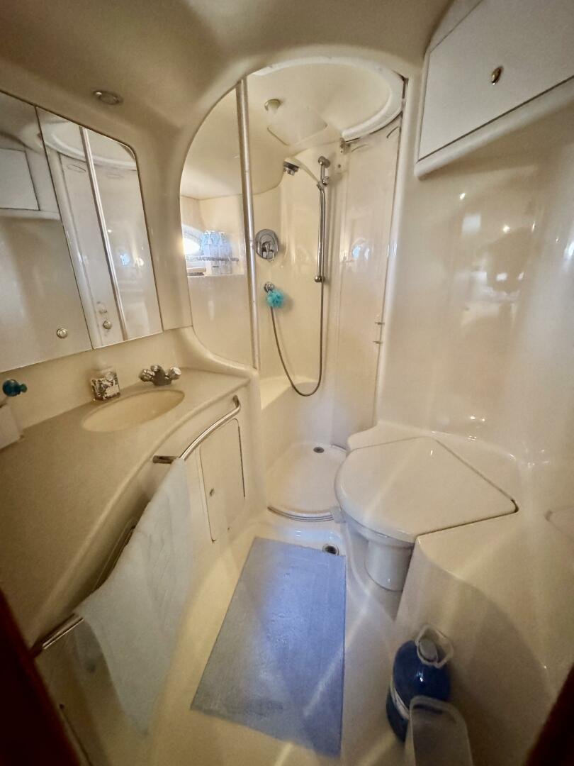 2001 Sea Ray 480 Sedan Bridge