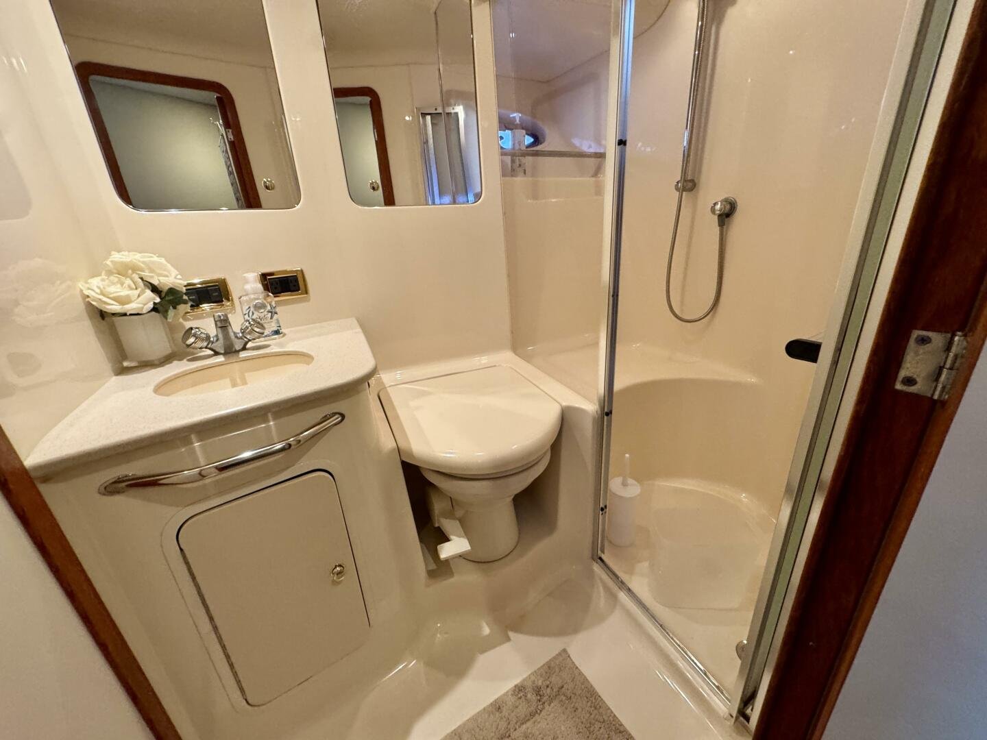 2001 Sea Ray 480 Sedan Bridge