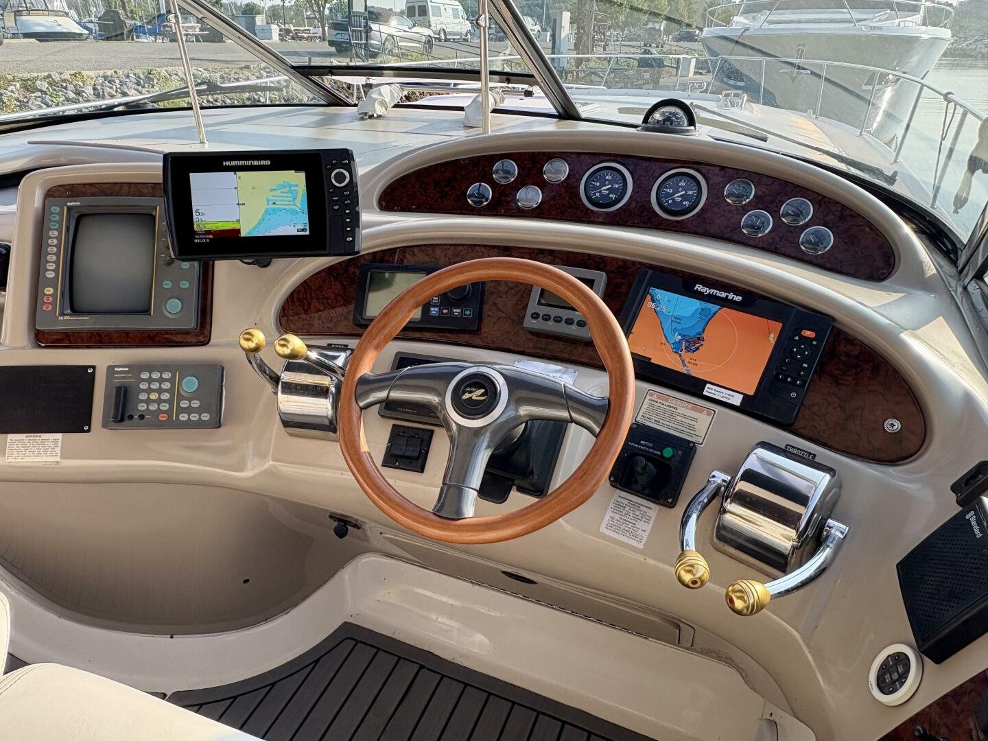 1999 Sea Ray 460 Sundancer