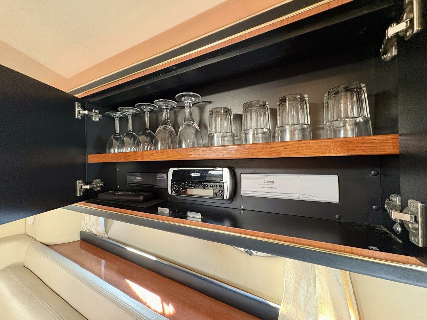 1999 Sea Ray 460 Sundancer