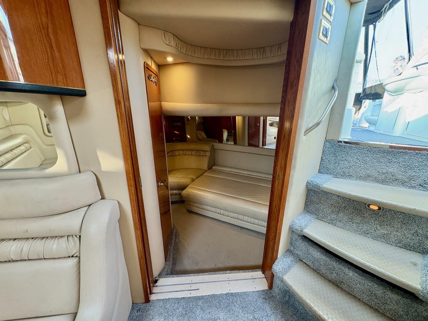 1999 Sea Ray 460 Sundancer