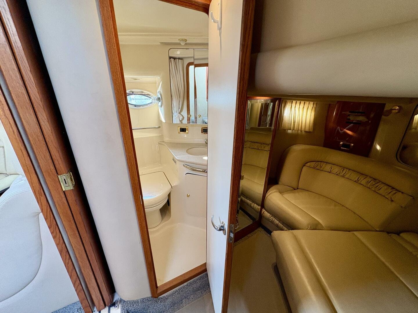 1999 Sea Ray 460 Sundancer