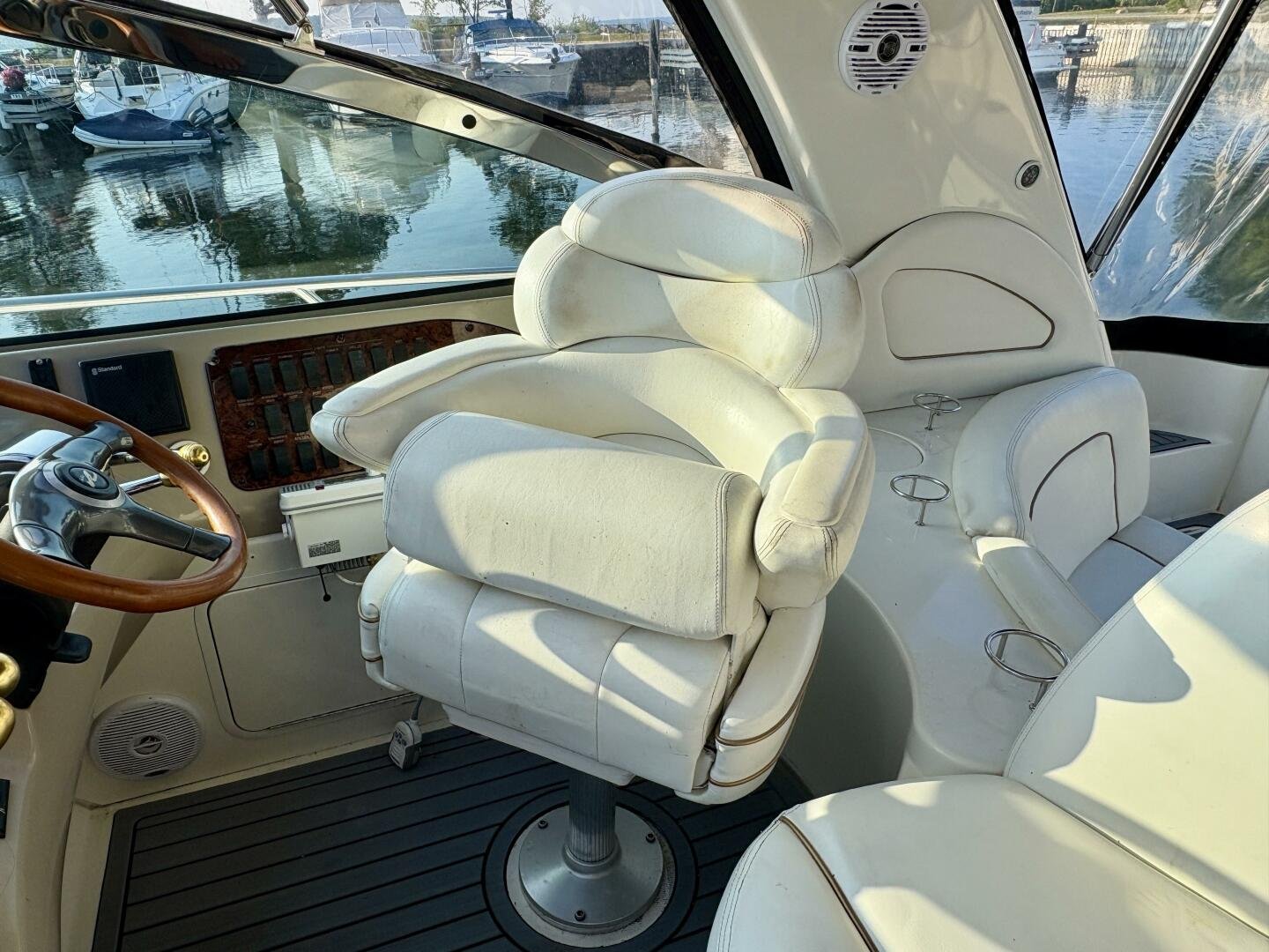 1999 Sea Ray 460 Sundancer