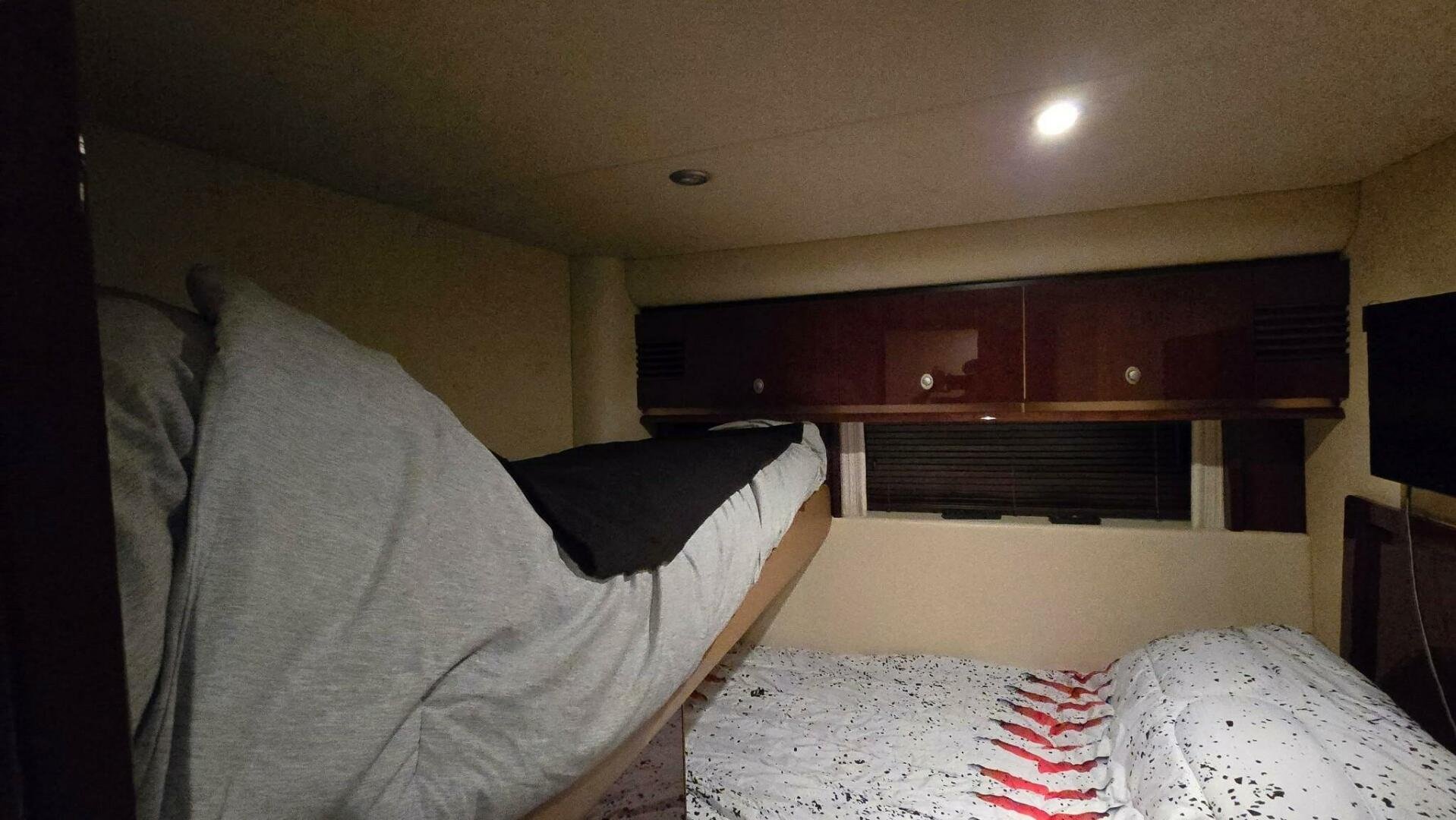 2008 Sea Ray 58 Sedan Bridge