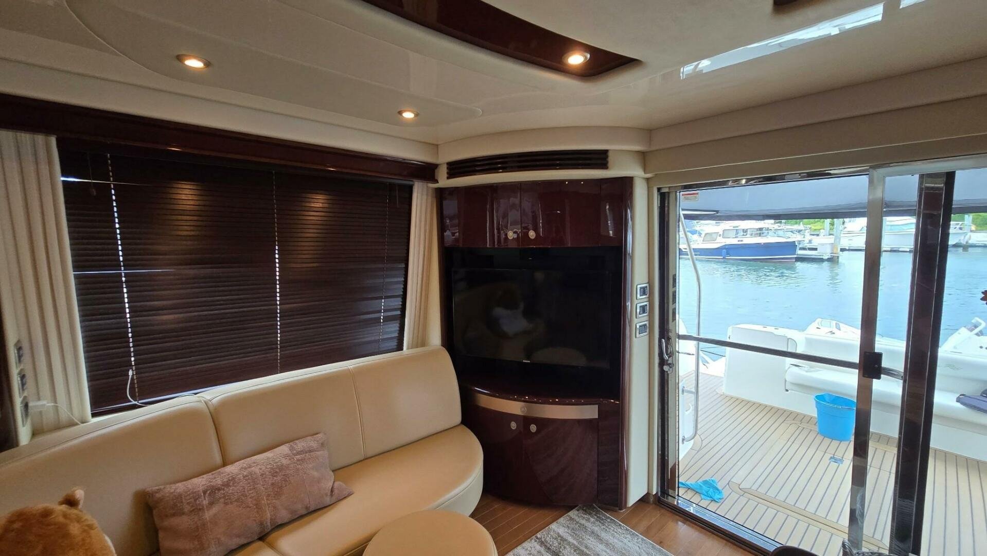 2008 Sea Ray 58 Sedan Bridge