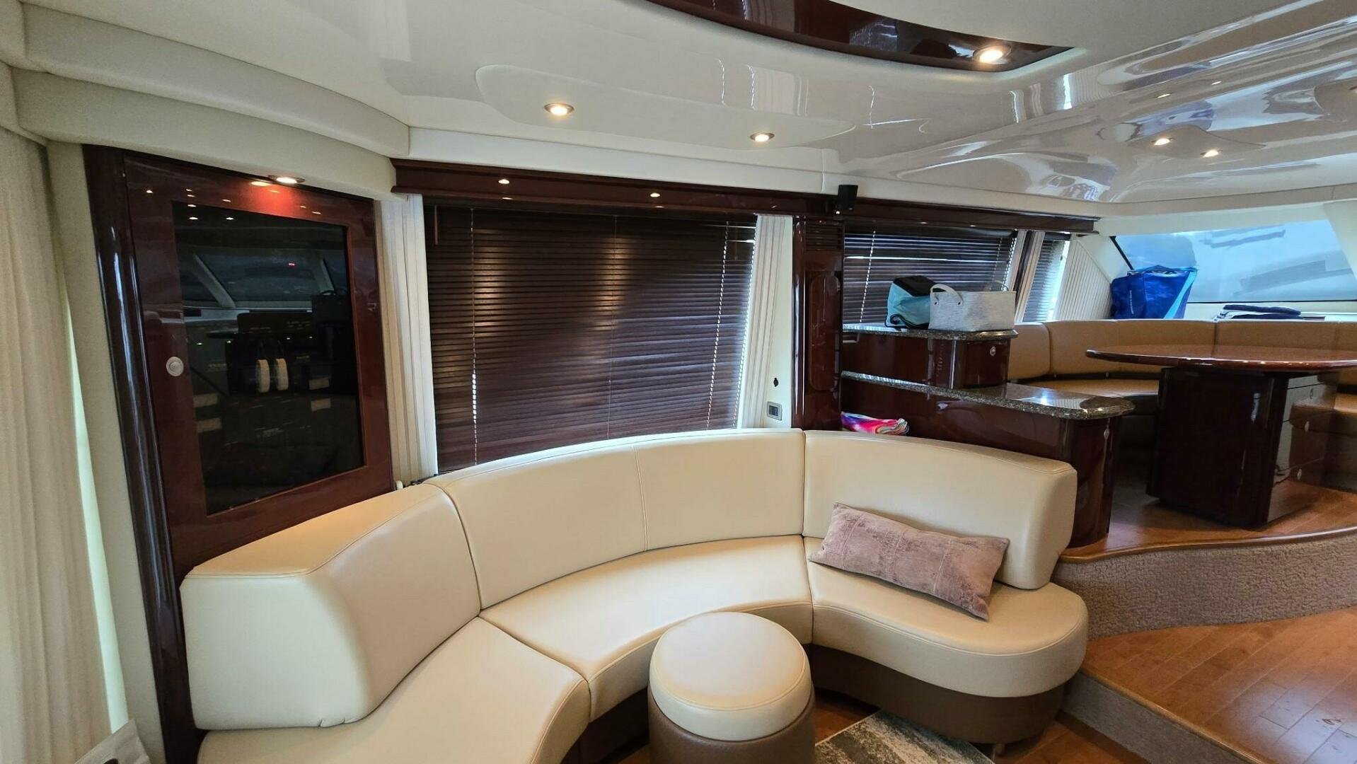 2008 Sea Ray 58 Sedan Bridge