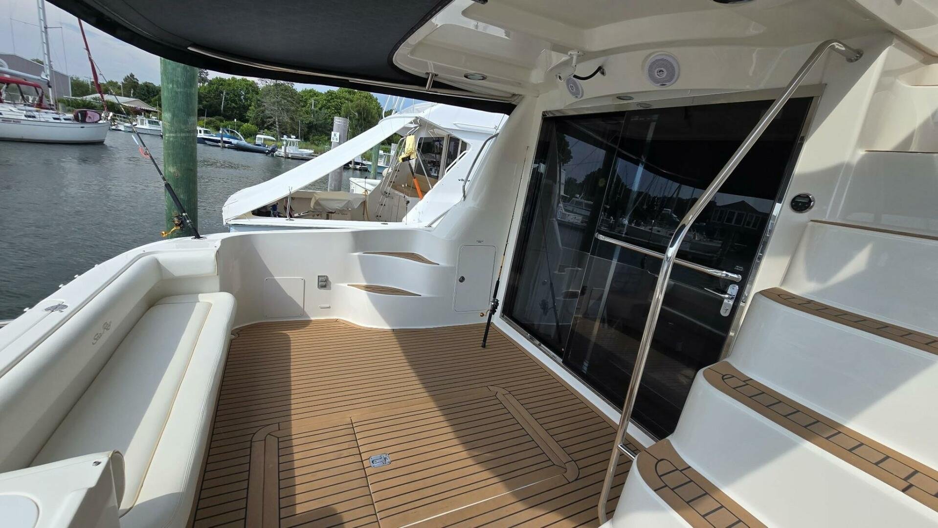 2008 Sea Ray 58 Sedan Bridge