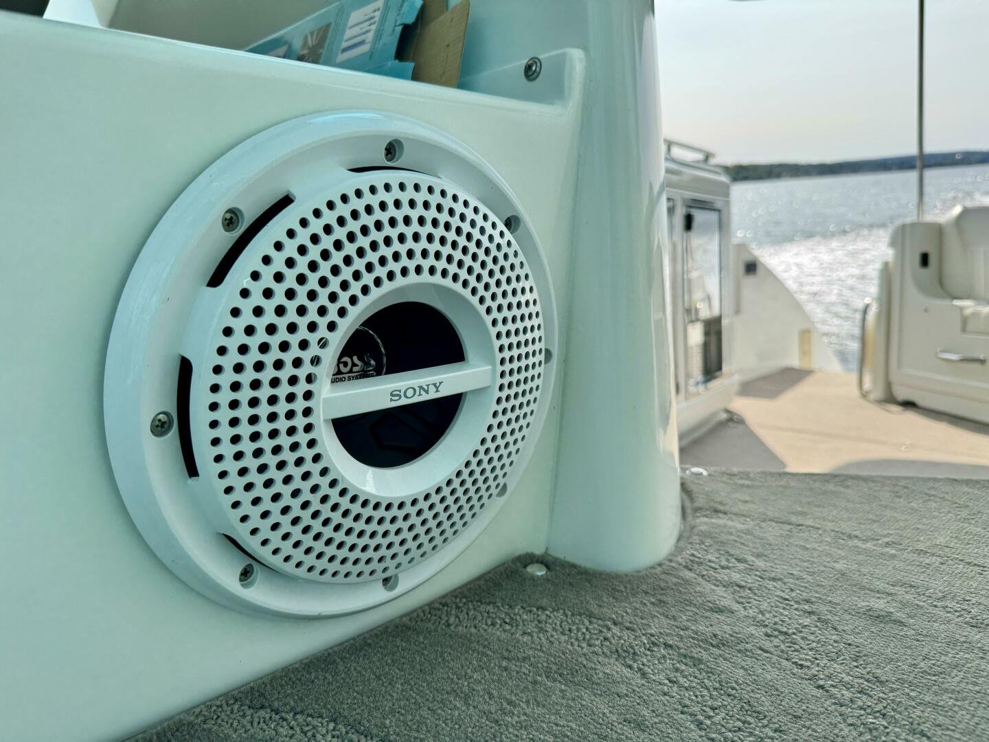 2012 Cruisers Yachts 540 Sports Coupe