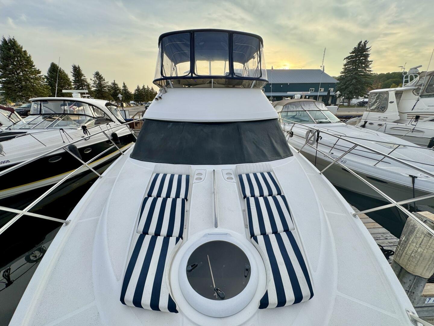 2006 Meridian 459 Motoryacht