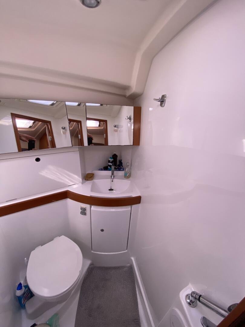 2009 Beneteau 43