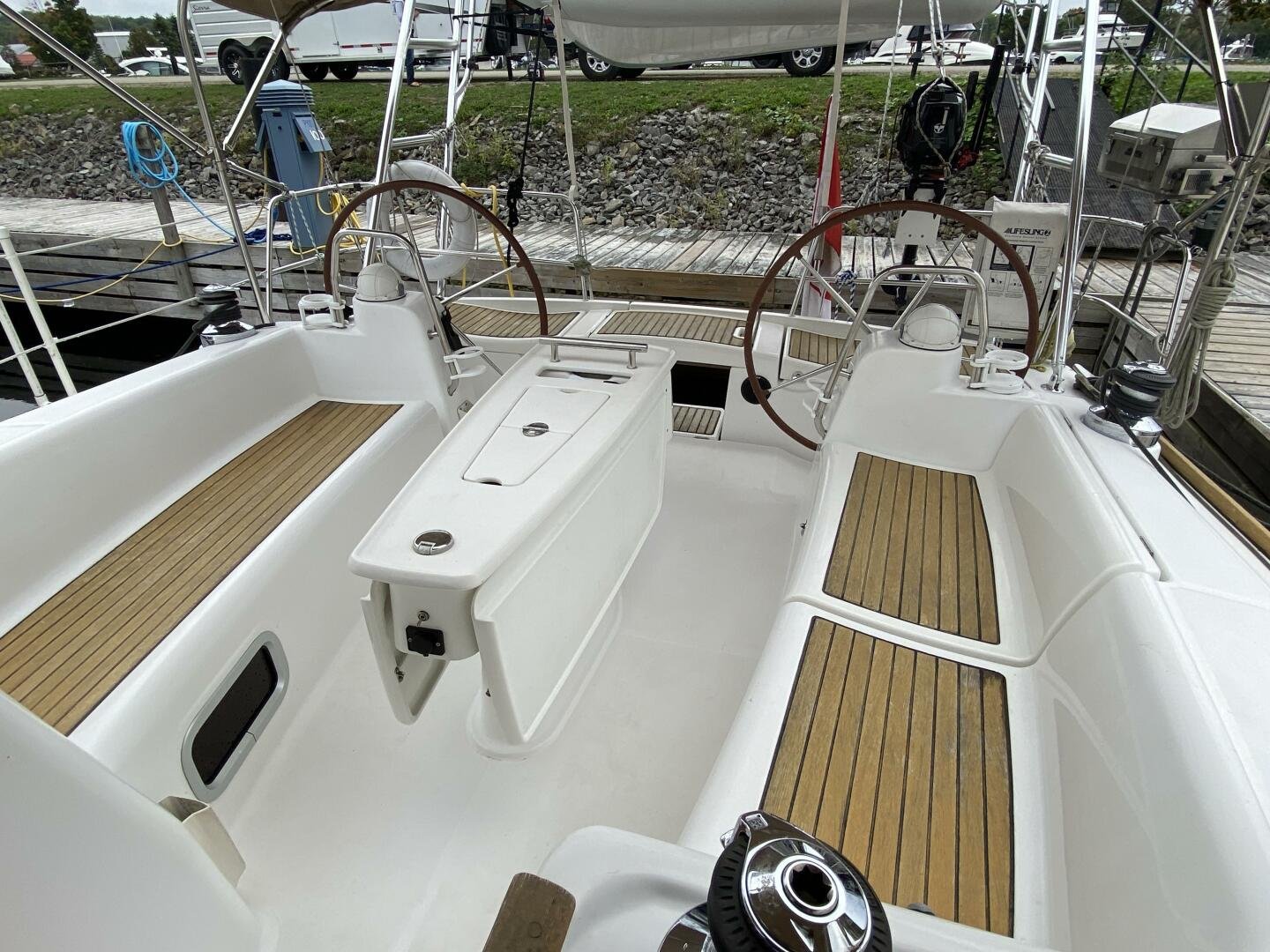 2009 Beneteau 43
