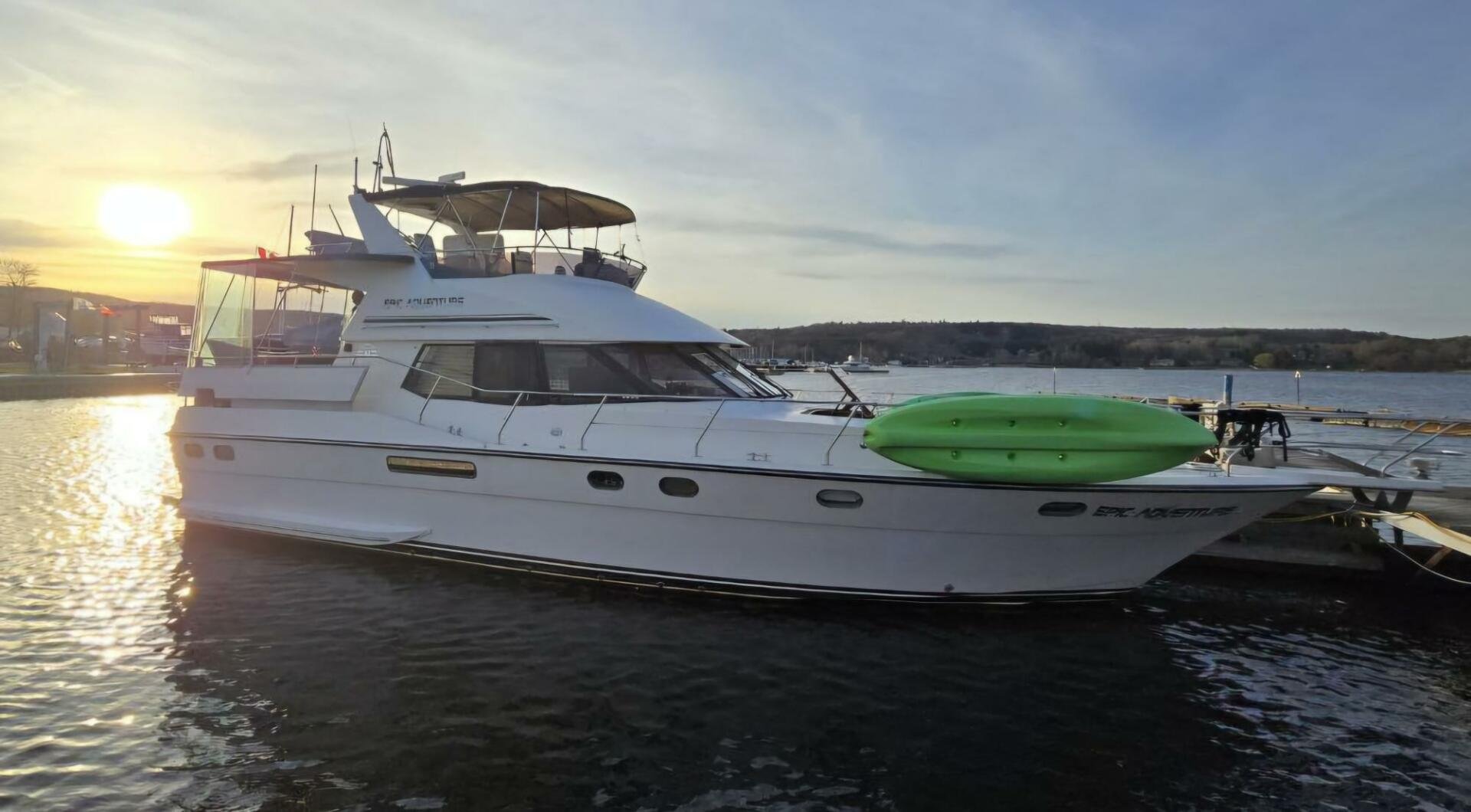 1988 Neptunus 48 Motor Yacht