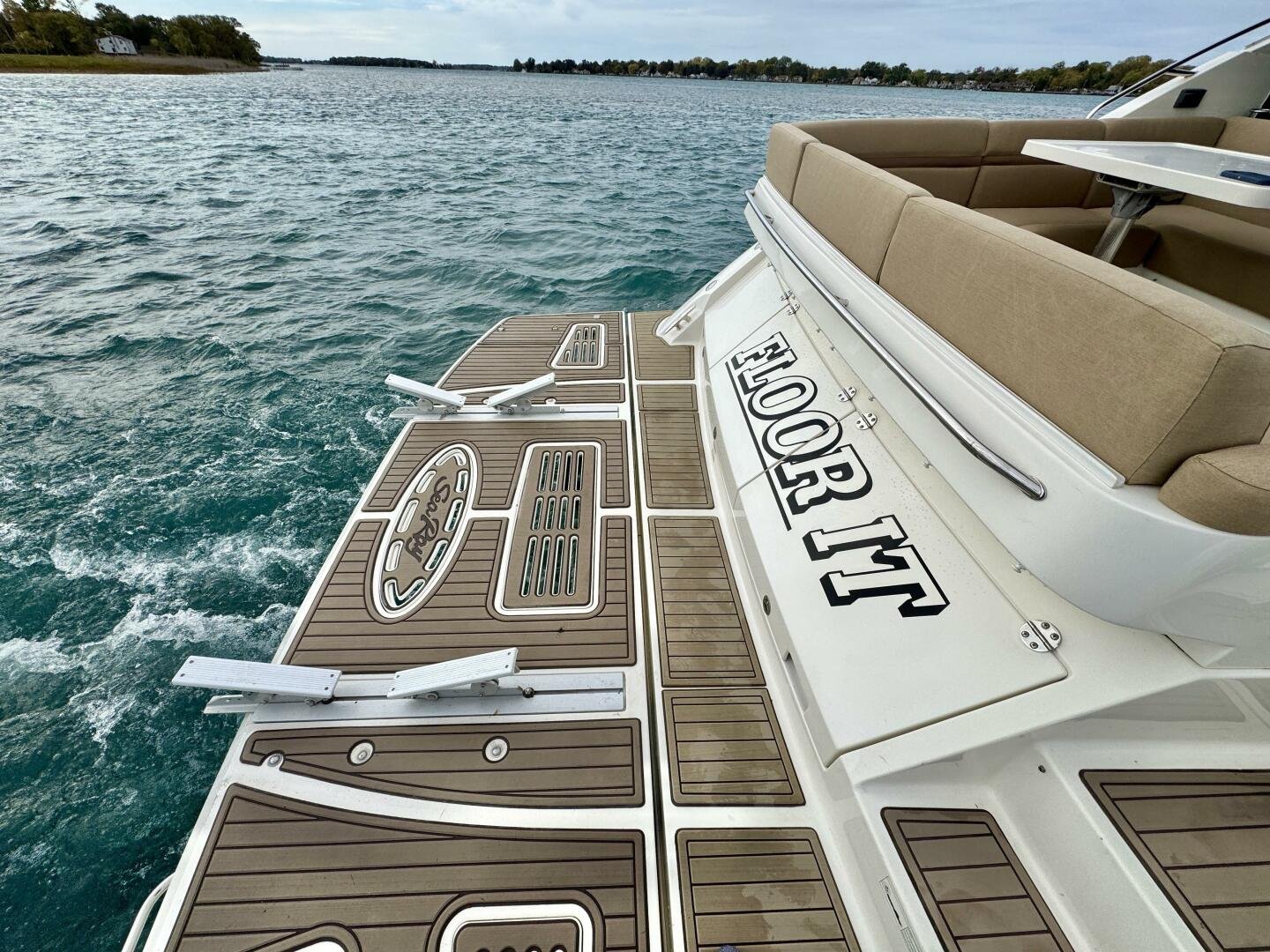 2014 Sea Ray 510 Sundancer