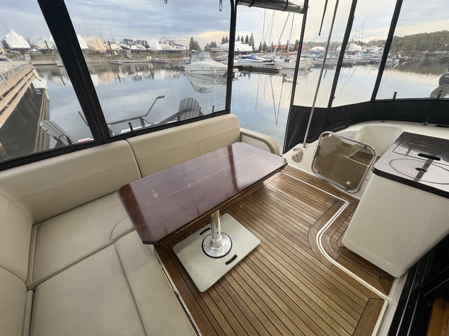 2015 Sea Ray 470 Sundancer