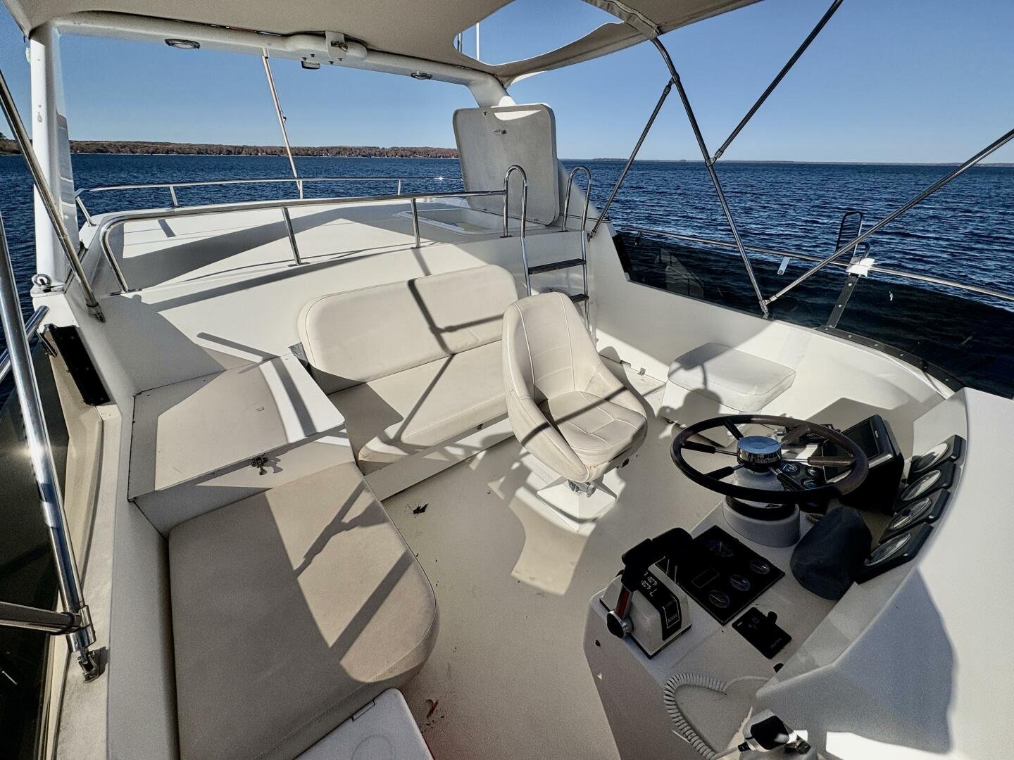 1990 Neptunus 145 Aft Cabin