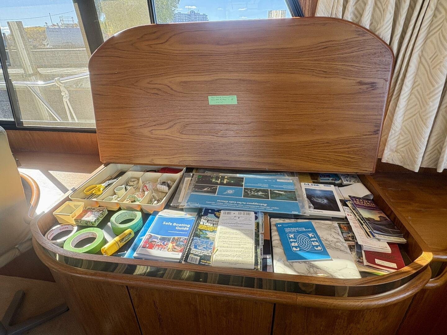 1990 Neptunus 145 Aft Cabin