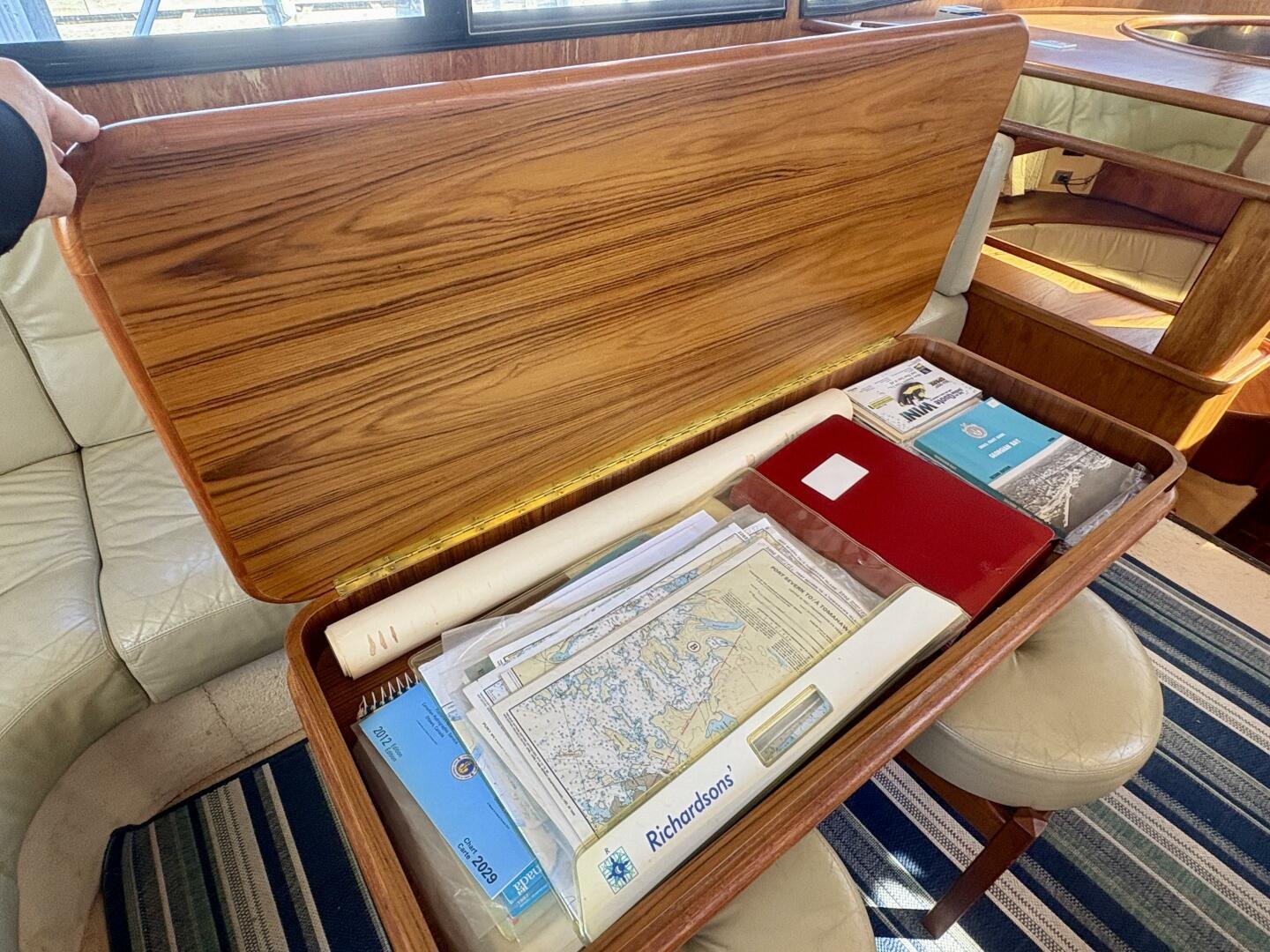 1990 Neptunus 145 Aft Cabin