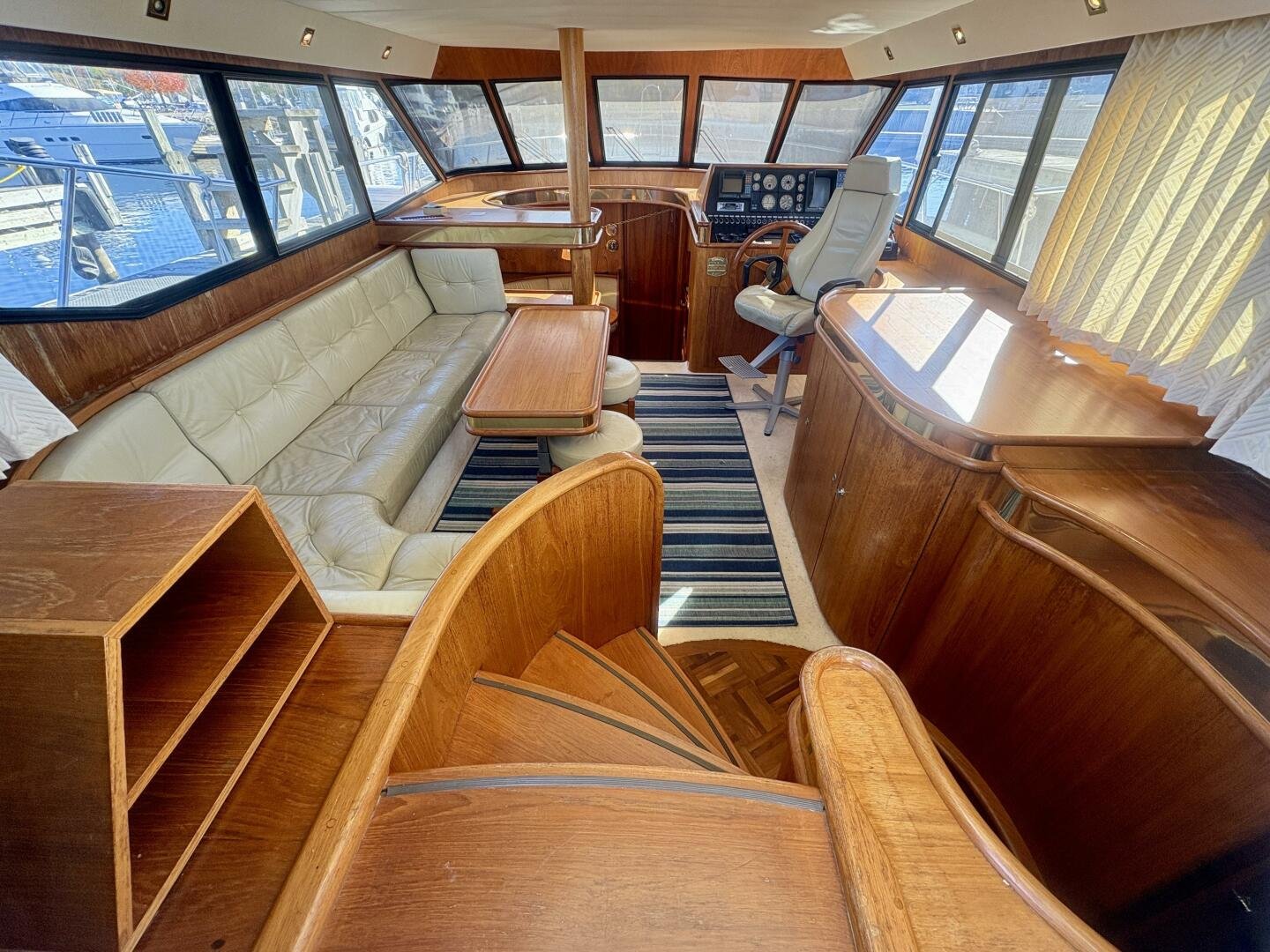 1990 Neptunus 145 Aft Cabin