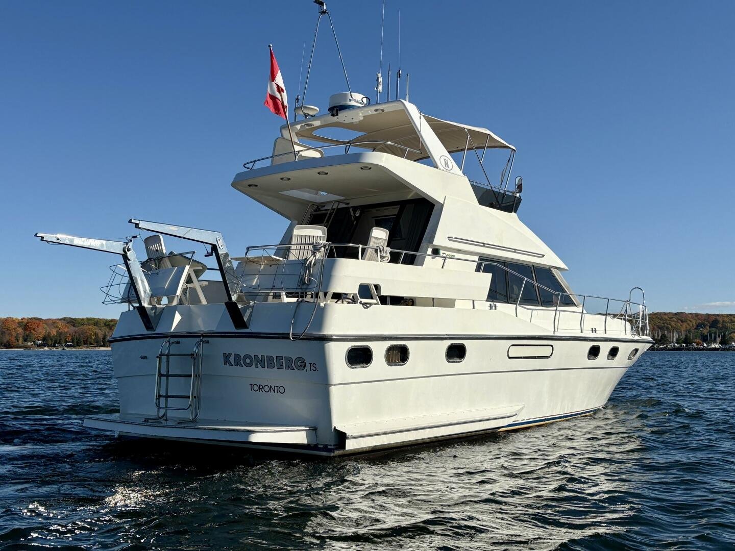 1990 Neptunus 145 Aft Cabin