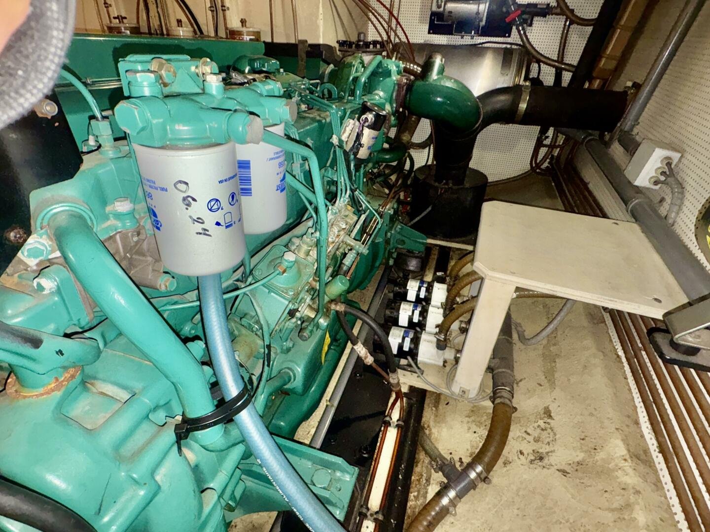 1990 Neptunus 145 Aft Cabin