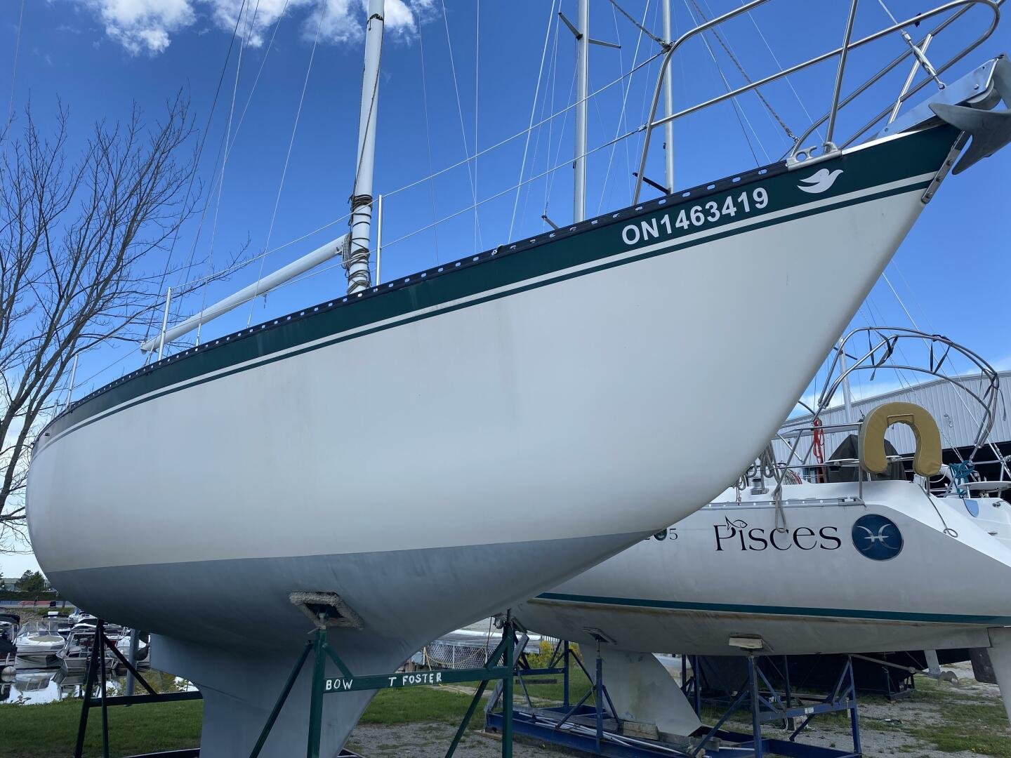 1988 Hughes Columbia 35