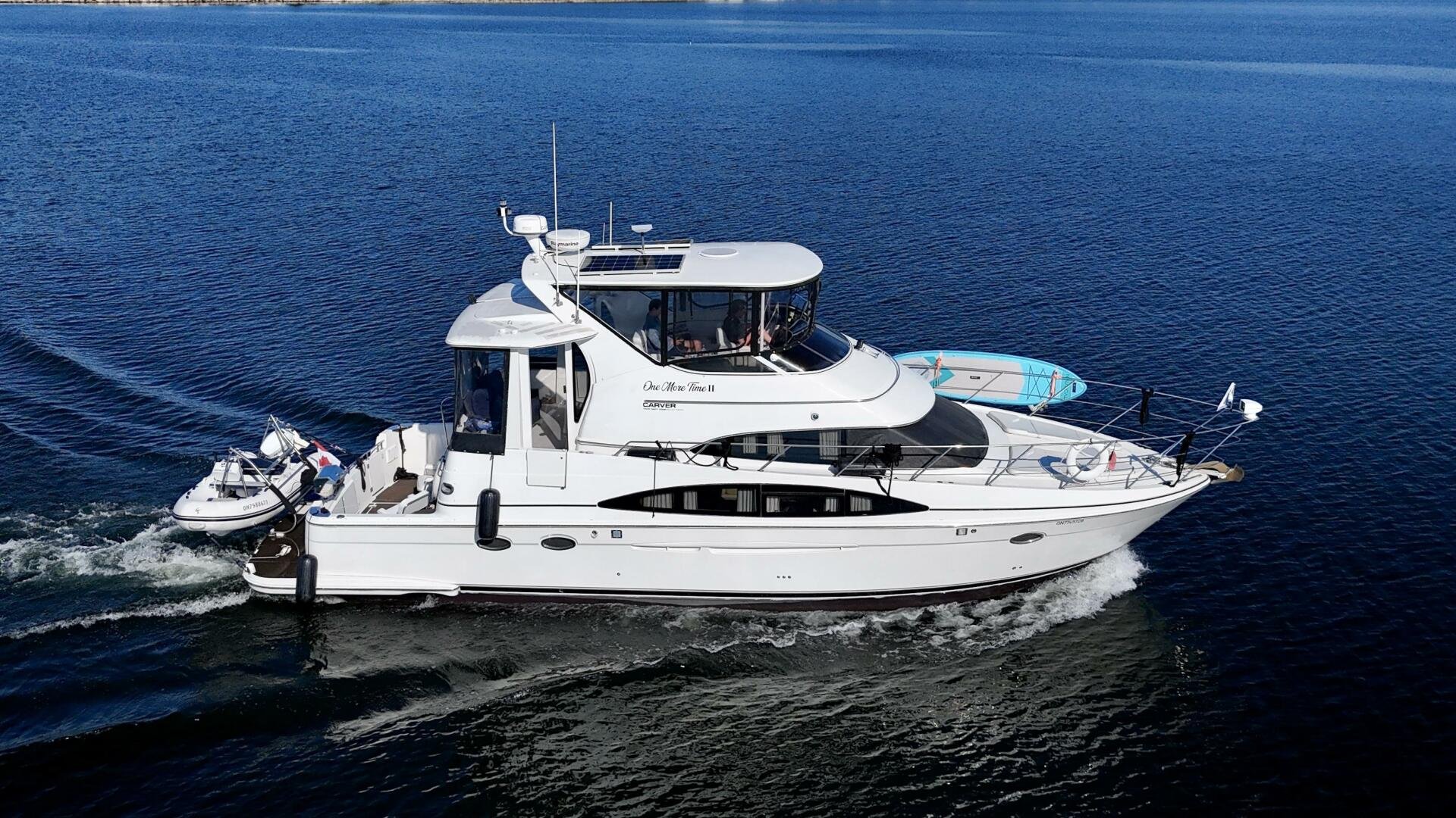 2004 Carver 444 CPMY